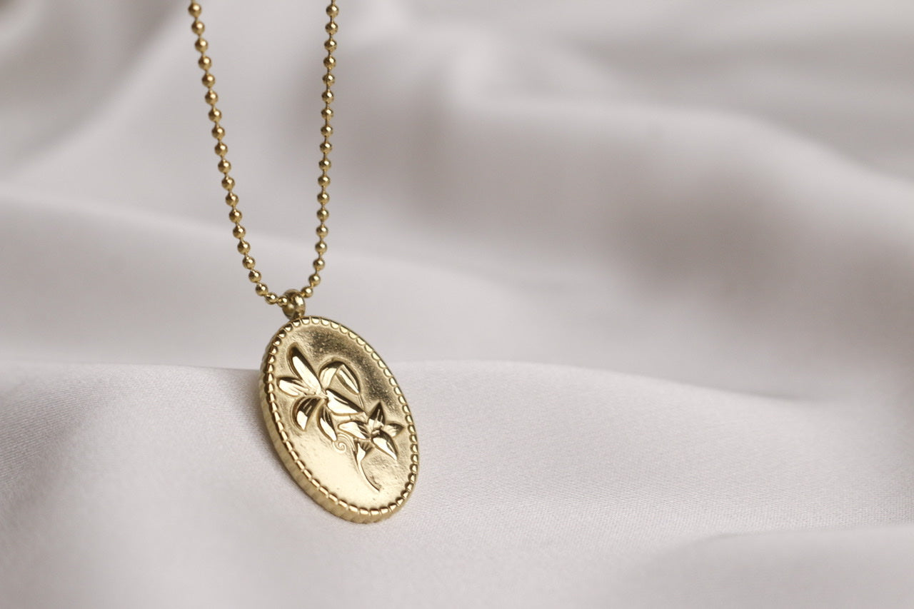 Sandra Lily Necklace