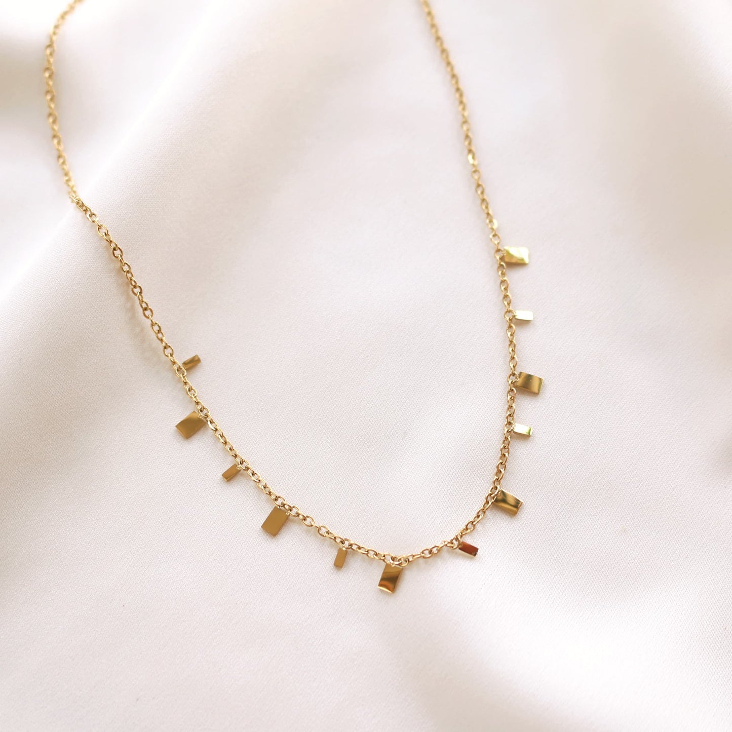 Morgan Sparkly Necklace