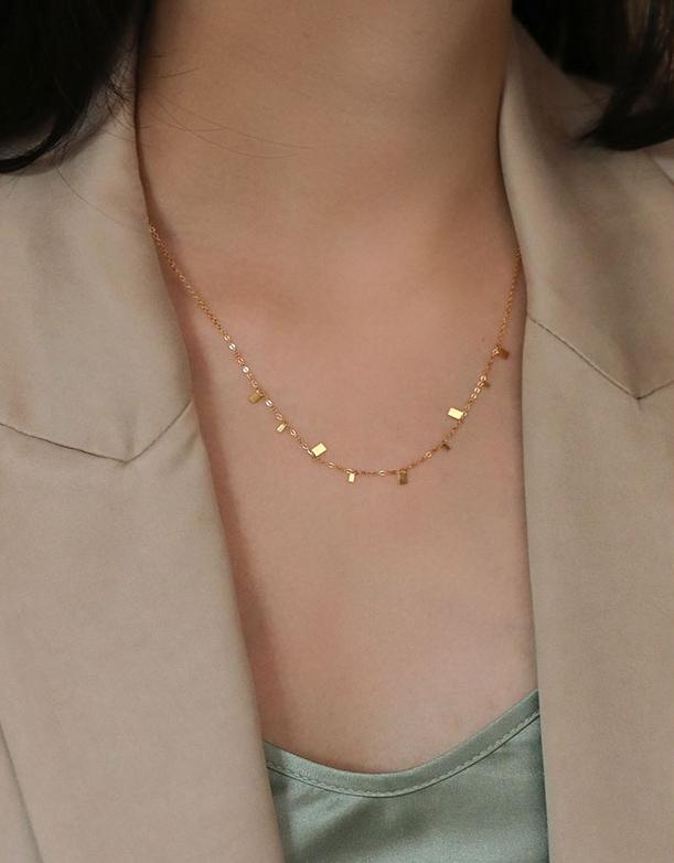 Morgan Sparkly Necklace